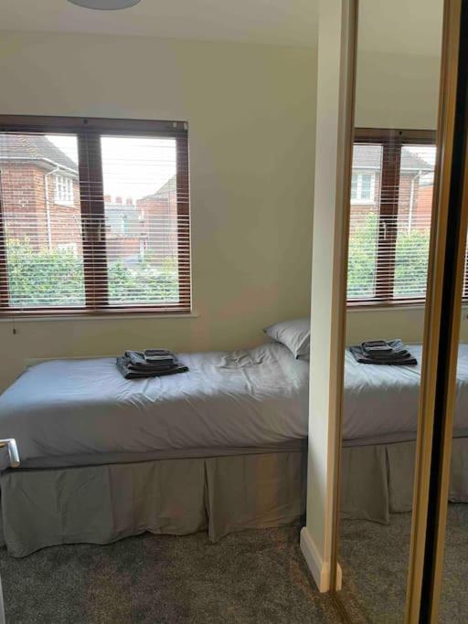 Close To Belfast City Centre.Modern Opened Planned Extérieur photo